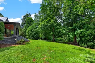 385 Chunns Cove Rd, Asheville, NC 28805 - Photo 26