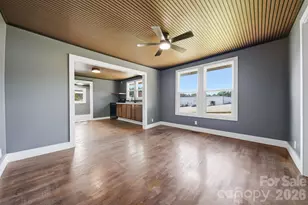 718 11th St Pl NW, Hickory, NC 28601 - Photo 8