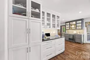 7940 Sunnyvale Ln, Charlotte, NC 28210 - Photo 10