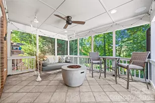 7940 Sunnyvale Ln, Charlotte, NC 28210 - Photo 36