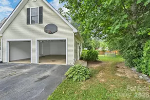 51 Jericho Ridge Rd, Fletcher, NC 28732 - Photo 44