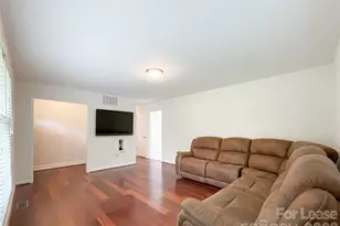 1506 Rama Rd, Charlotte, NC 28211 - Photo 2