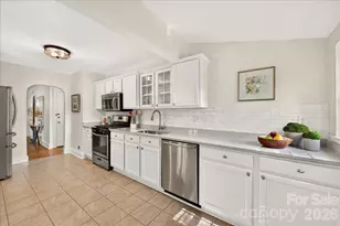 1808 Truman Rd, Charlotte, NC 28205 - Photo 6
