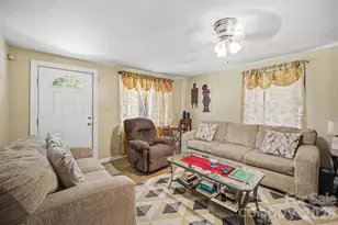 125 Proctor St, Gastonia, NC 28052 - Photo 8