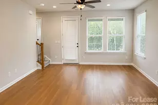 212 Ferebee Pl, Charlotte, NC 28213 - Photo 8