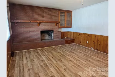 2038 Dale Avenue, Lincolnton, NC 28092 - Photo 2
