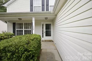 129 Winding Canyon Dr, Charlotte, NC 28214 - Photo 2