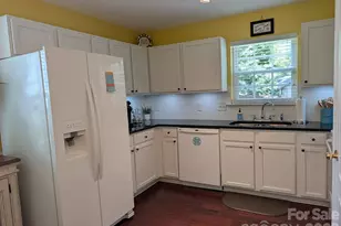 704 Gum Branch Rd, Charlotte, NC 28214 - Photo 12