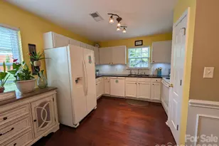 704 Gum Branch Rd, Charlotte, NC 28214 - Photo 10