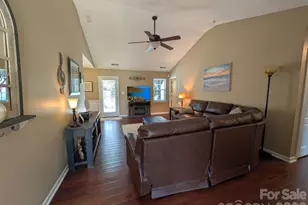 704 Gum Branch Rd, Charlotte, NC 28214 - Photo 4