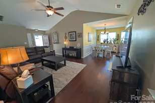 704 Gum Branch Rd, Charlotte, NC 28214 - Photo 8