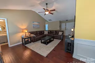 704 Gum Branch Rd, Charlotte, NC 28214 - Photo 6