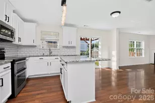 2043 Grimley Ln, Fort Mill, SC 29707 - Photo 12