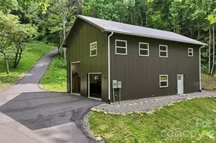 560 Winchester Creek Rd, Waynesville, NC 28786 - Photo 36