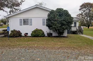 520 Dana Rd, Hendersonville, NC 28792 - Photo 4