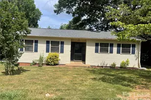 1238 12th St NE, Hickory, NC 28601 - Photo 16