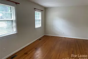 1238 12th St NE, Hickory, NC 28601 - Photo 10