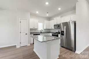 709 Lamorak Pl, Richburg, SC 29729 - Photo 4