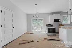 60 Charlotte St, Franklin, NC 28734 - Photo 10