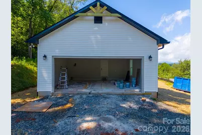 60 Charlotte Street, Franklin, NC 28734 - Photo 32