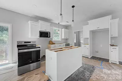 60 Charlotte Street, Franklin, NC 28734 - Photo 12