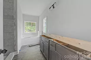 60 Charlotte St, Franklin, NC 28734 - Photo 18