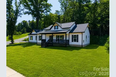 60 Charlotte Street, Franklin, NC 28734 - Photo 2