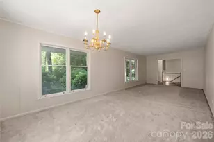 15 Carriage Ct, Hendersonville, NC 28791 - Photo 14