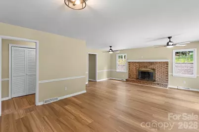 4024 Wandering Lane NE, Hickory, NC 28601 - Photo 8