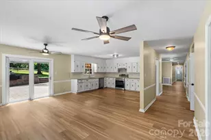4024 Wandering Ln NE, Hickory, NC 28601 - Photo 10