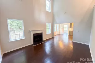 2007 Turtle Point Rd, Charlotte, NC 28262 - Photo 2