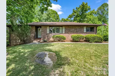 156 Deer Run, Hendersonville, NC 28739 - Photo 1