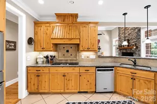 1347 Killian Rd, Stanley, NC 28164 - Photo 8