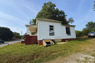 241 S Ervin Ave, Newton, NC 28658 - Photo 2