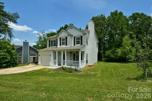 8406 Bedford Green Ln, Charlotte, NC 28215 - Photo 2