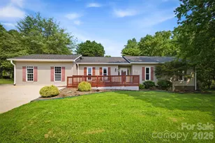 1806 Kyle Ct NE, Lenoir, NC 28645 - Photo 2