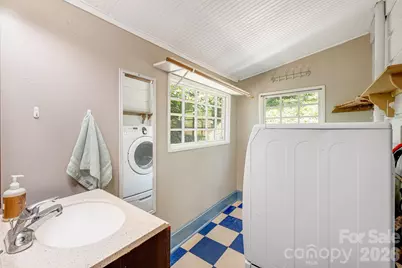 1055 Riverside Drive, Asheville, NC 28804 - Photo 18