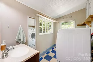 1055 Riverside Dr, Asheville, NC 28804 - Photo 18