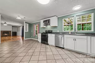 1127 Galway Ln, Clover, SC 29710 - Photo 8