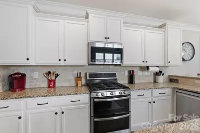3127 Kelsey Plaza, Kannapolis, NC 28081 - Photo 14