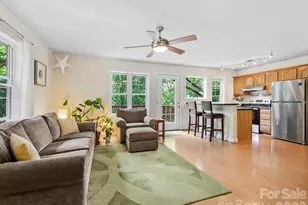 16 Jefferson Dr, Asheville, NC 28801 - Photo 8