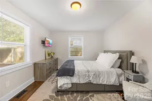 1120 Meadow Ln, Charlotte, NC 28205 - Photo 12