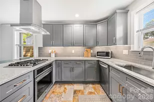 1120 Meadow Ln, Charlotte, NC 28205 - Photo 10