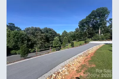 1052 Porter Creek Drive, Franklin, NC 28734 - Photo 10