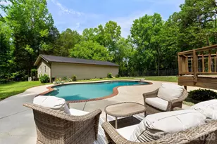 239 Hawks Prey Dr, Mooresville, NC 28115 - Photo 10