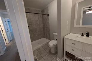 9111 Sharonbrook Dr, Charlotte, NC 28210 - Photo 20