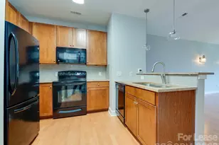 630 Calvert St, Charlotte, NC 28208 - Photo 8