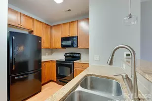 630 Calvert St, Charlotte, NC 28208 - Photo 10