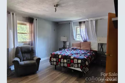213 Lakeview Drive, Harrisburg, NC 28075 - Photo 8