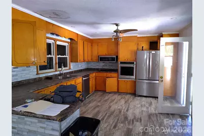 213 Lakeview Drive, Harrisburg, NC 28075 - Photo 4